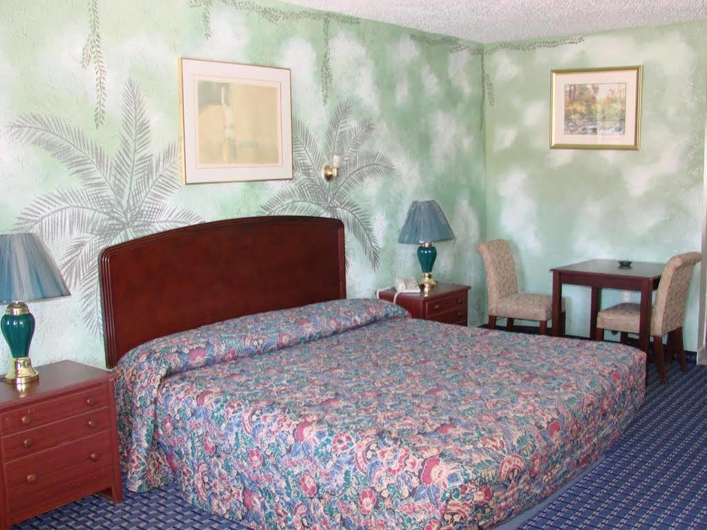 Guest Inn And Suites Houston Esterno foto